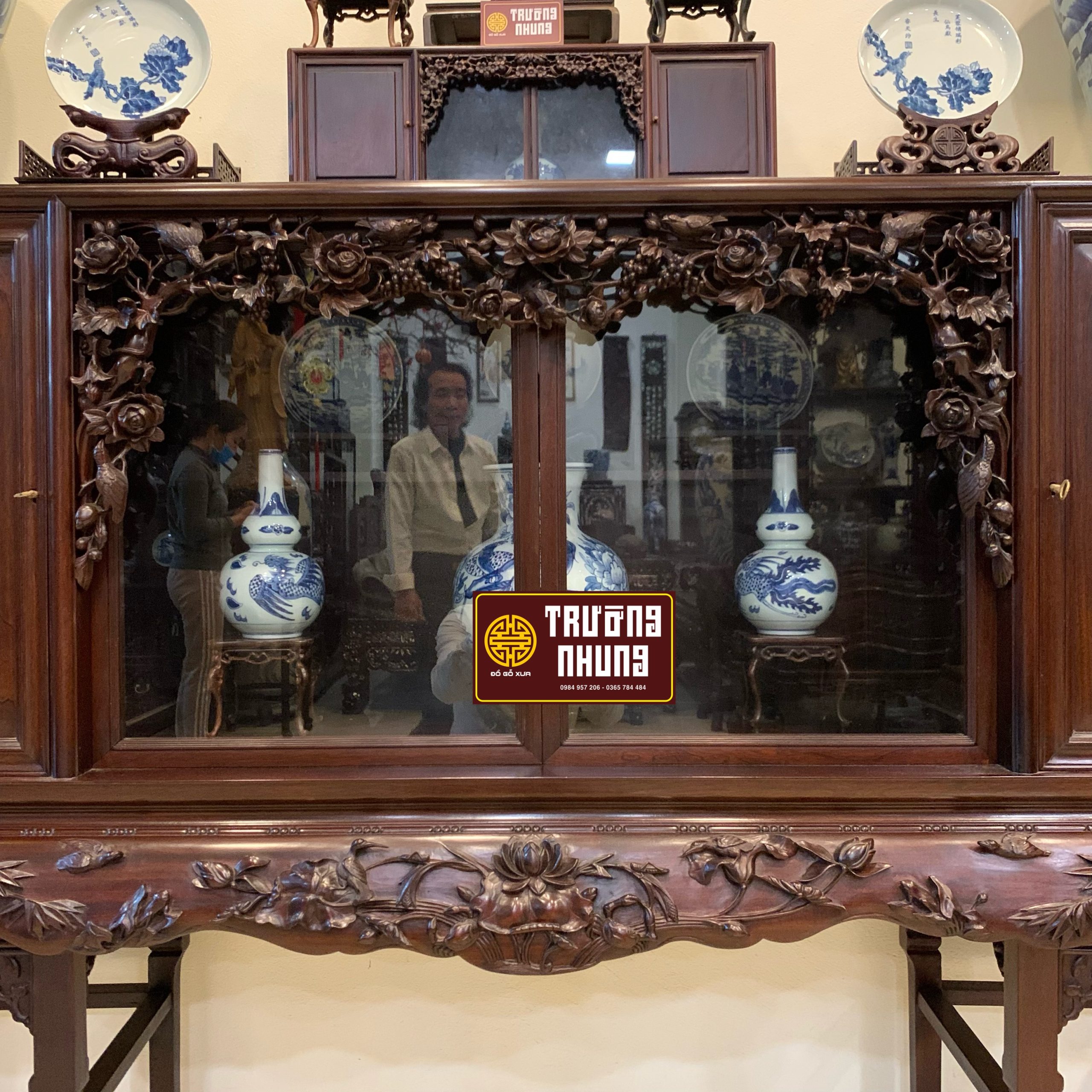 Tu - Che - Loi - Xua - Tu - Kinh - Co - Ban - Ghe - Truyen - Thong - Trang - Ky - Go - khách - phòng - ăn - đẹp - tủ - bày - đồ - tủ - triện - tàu - tủ - triện - cân - tủ - bày - đồ - cổ - tu - bay - do - tủ - gỗ - gụ - tủ - gỗ - cô - truyền - Tủ KÊ Phòng Khách - mẫu - tủ - trúc - nhỏ - gọn - tủ - bày - đồ - chạm - trúc - tủ - gỗ - nhỏ - gọn - phòng - khách - tủ - bày - đồ - đẹp - tủ - trang - trí - phòng - khách - tủ- trưng - bày - đồ - cổ - kệ - gỗ - trang - trí - phòng - khách - đẹp - tủ - bày - phòng - khách - tủ - trưng - bày - gốm - sứ - đẹp - tủ - bày - dồ - cổ - tủ - trang - trí - đẹp - phòng - khách - tủ - gỗ - cổ - xưa - nội - thất - nhà - gỗ - nội - thất - nhà - cổ - nội - thất - phòng - khách - đẹp - ĐỒ - GỖ - CỔ - XƯA - TRƯỜNG - NHUNG